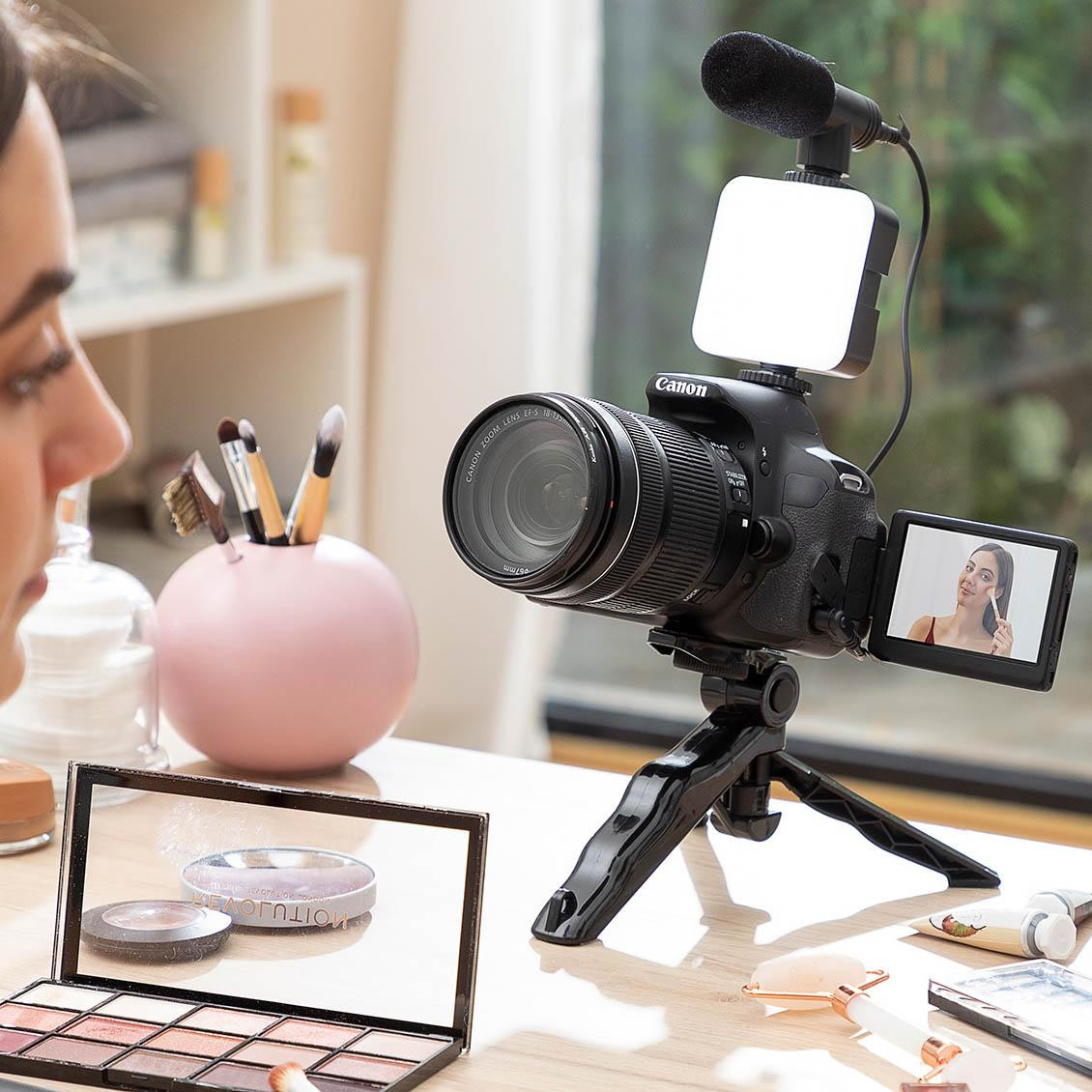 Kit Vlog con lampada, microfono e telecomando