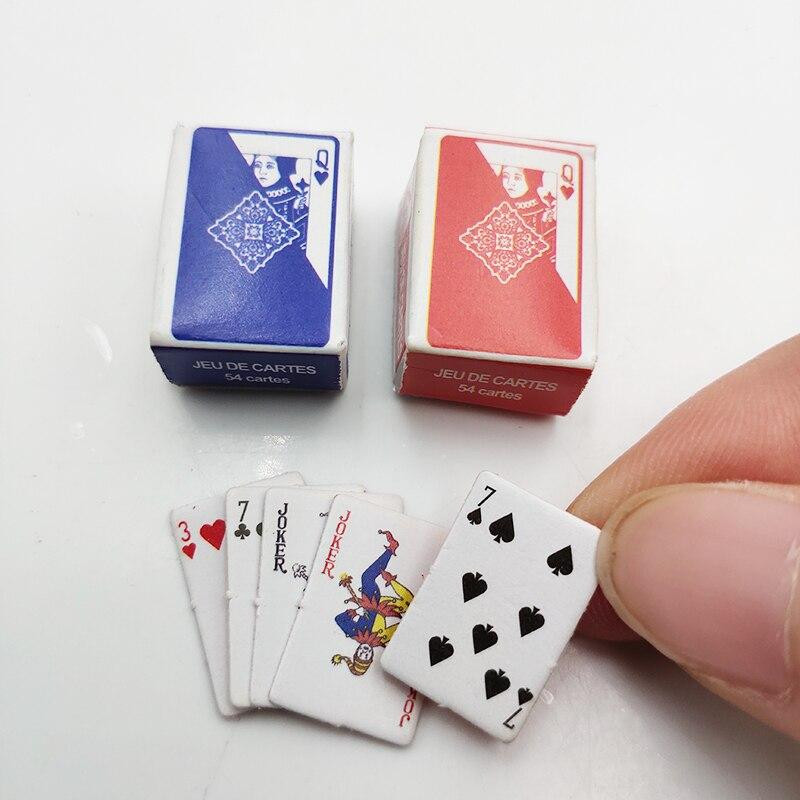 Jeu de cartes au format mini