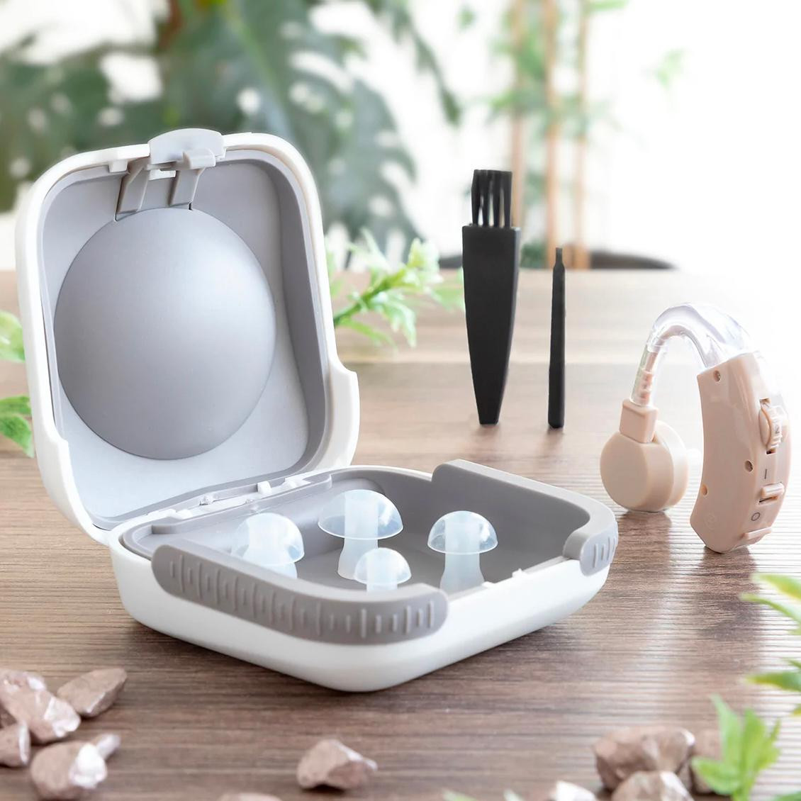 Hearing aid with storage case