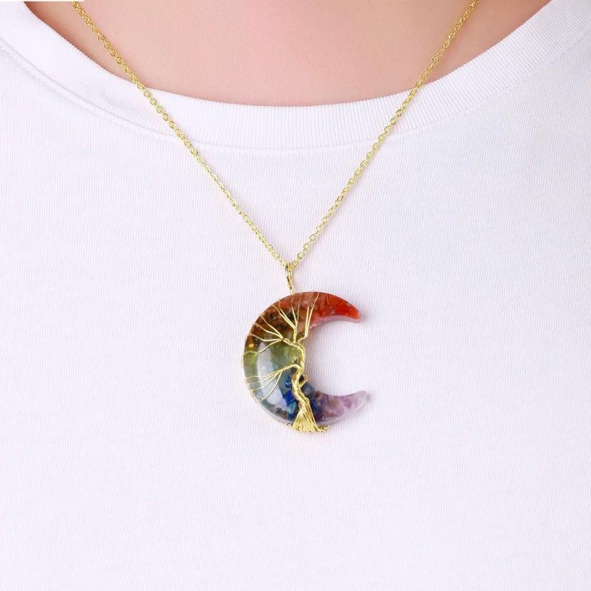 Colar da Lua com Cristais de Chakra