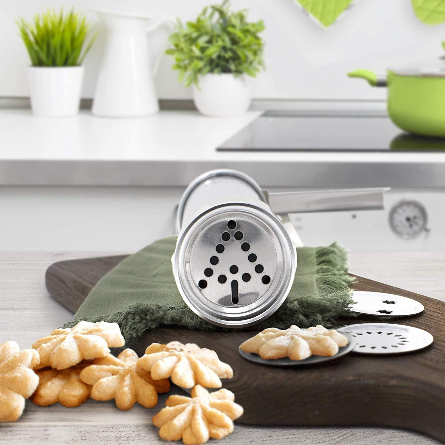 Practical cookie press with 24 nozzles