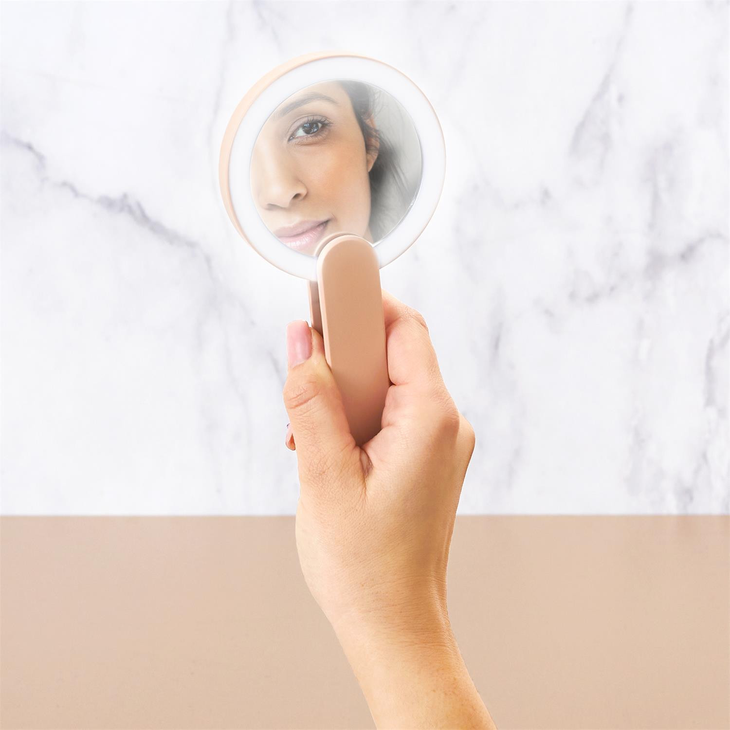Pocket mirror with LED lighting - USB