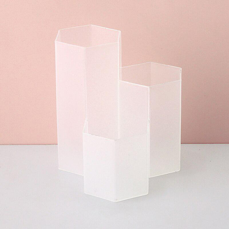 Storage location for makeup brushes - Transparent