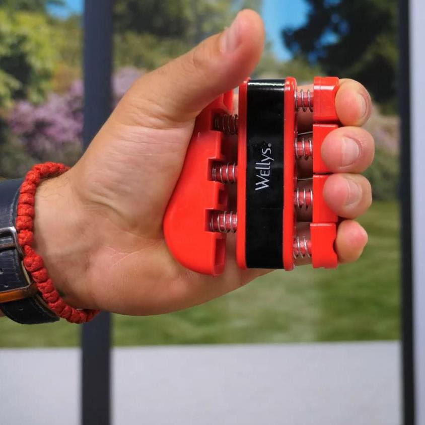 Hand and finger trainer - red