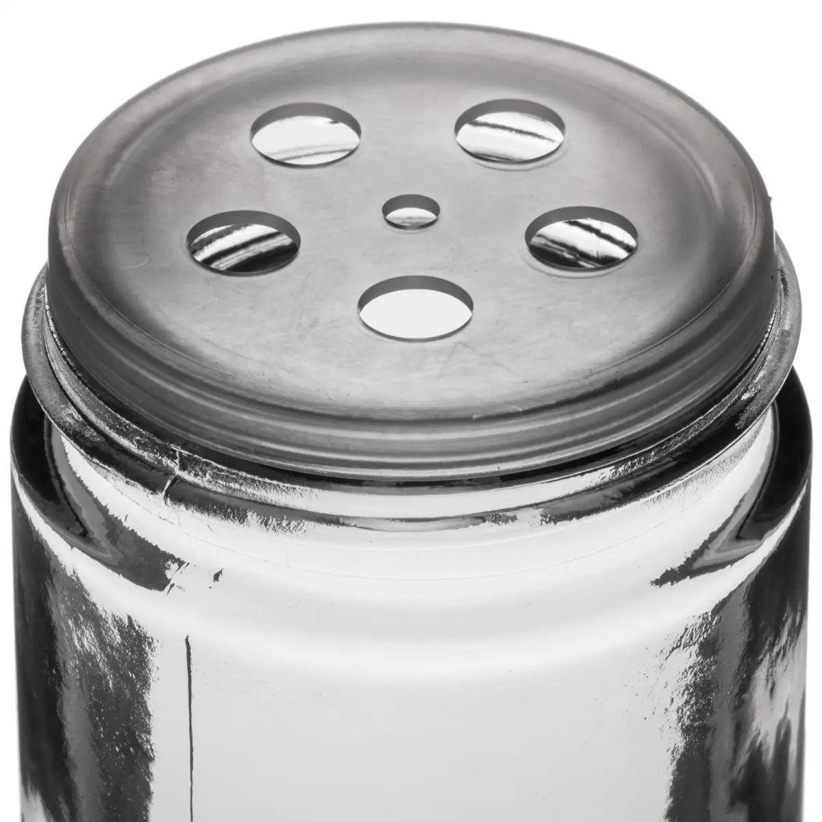 16 spice cans in roundabout