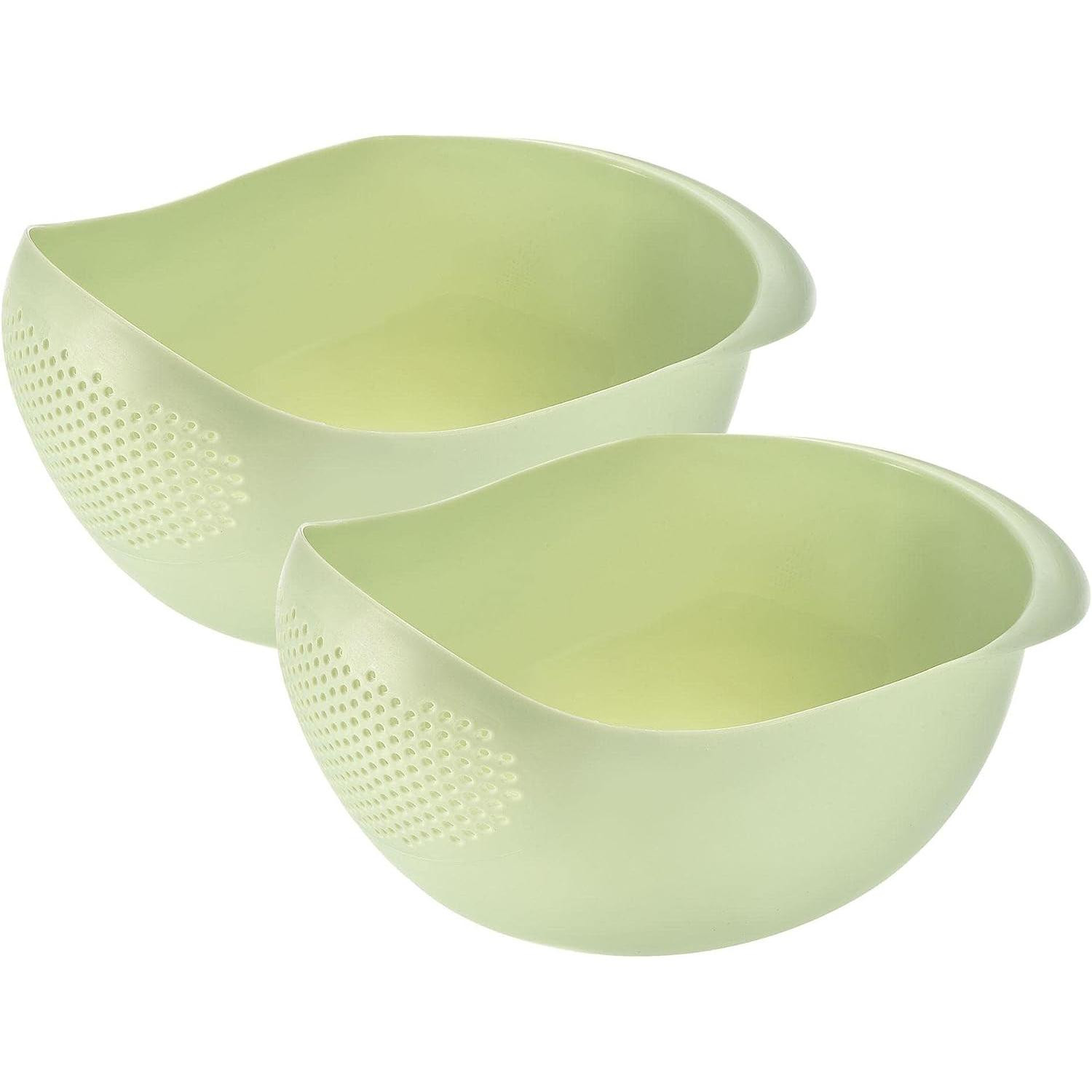 Strainer for rinsing - practical kitchen accessories