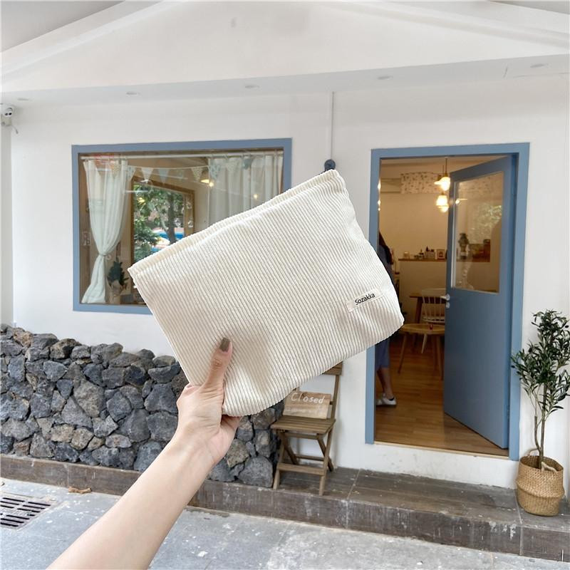 Makeup bag - manchester fabric - white