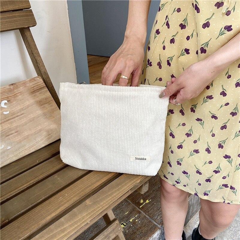 Makeup bag - manchester fabric - white