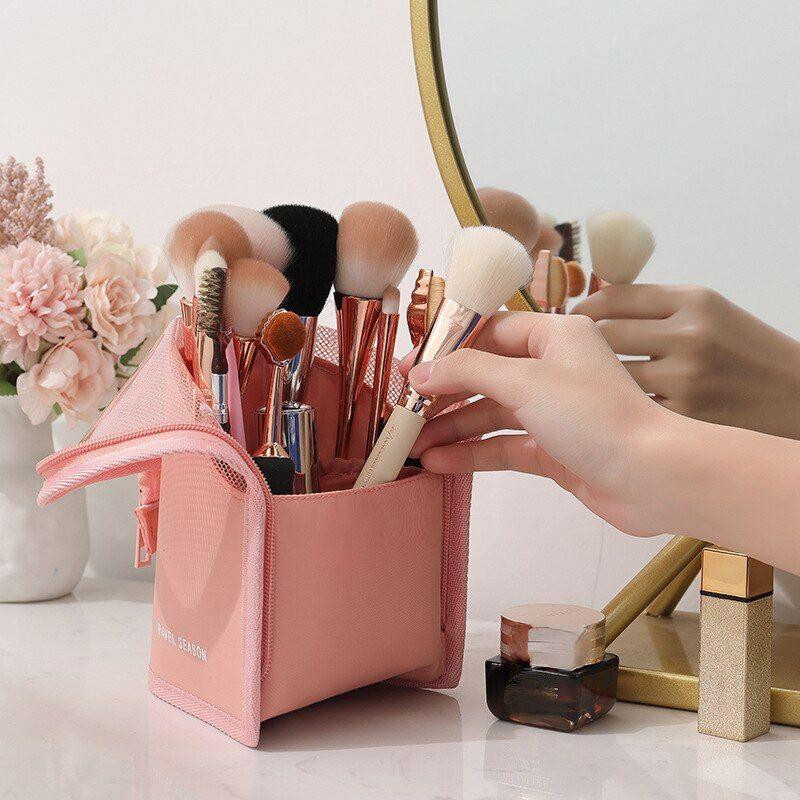 Practical makeup bag - pink