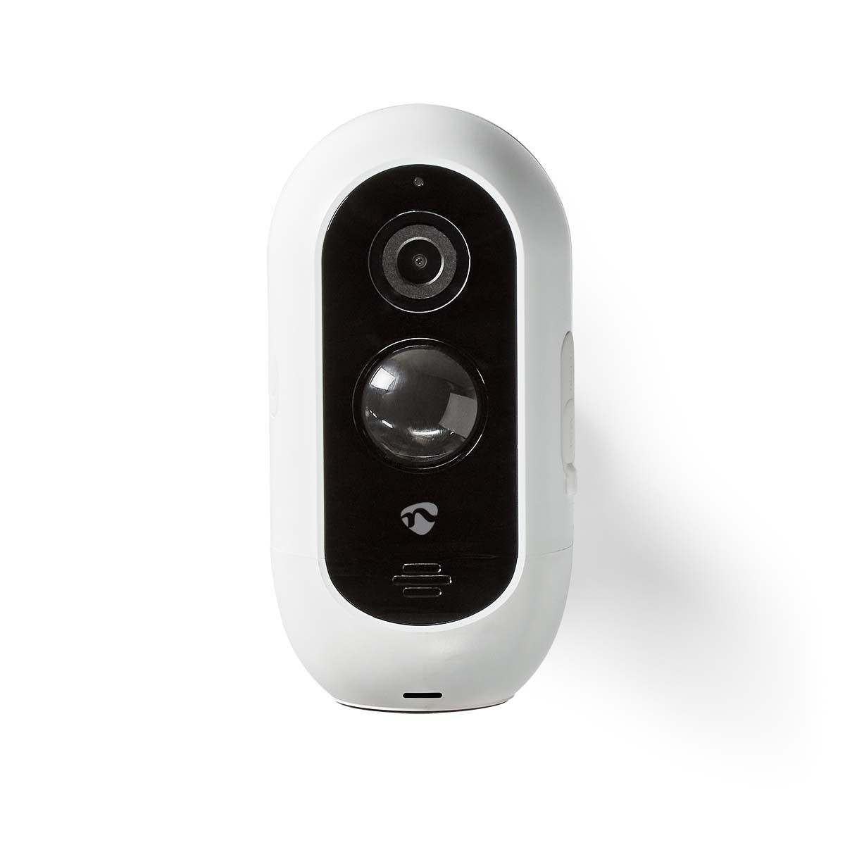 Surveillance camera for outdoor use