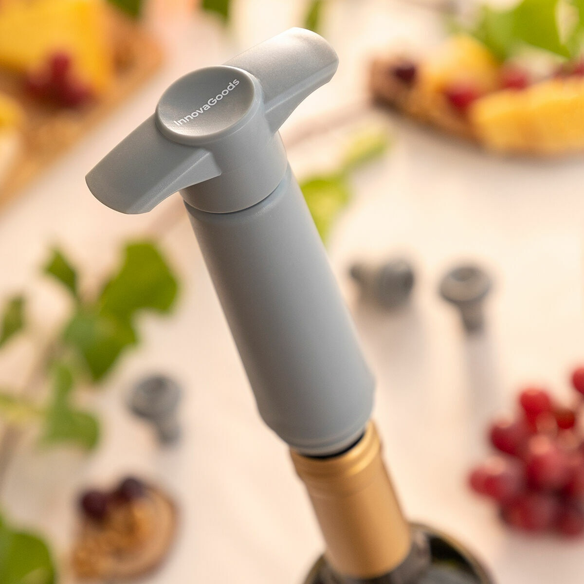 Vacuum Pump for Wine with 4 Corks