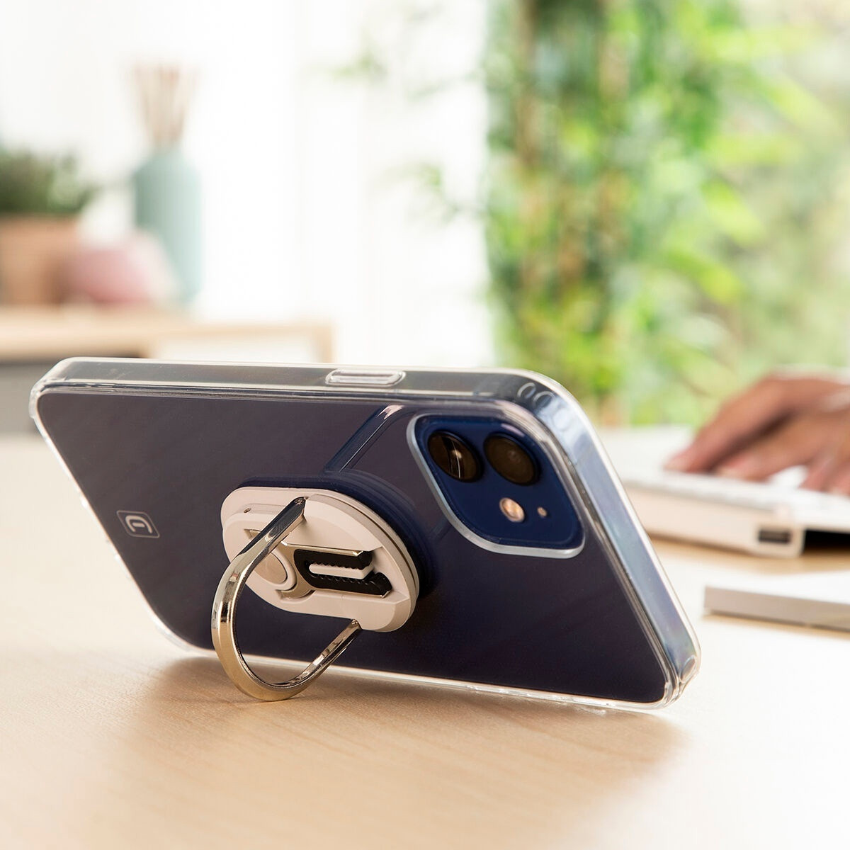 Adjustable 3-in-1 Mobile Holder - Compact and Safe