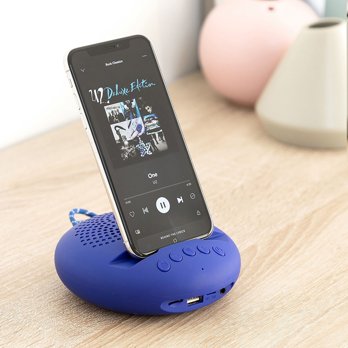 Altoparlante Bluetooth wireless con FM e supporto