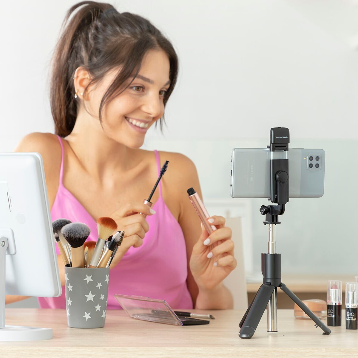 Support mobile extensible avec lumière LED et télécommande