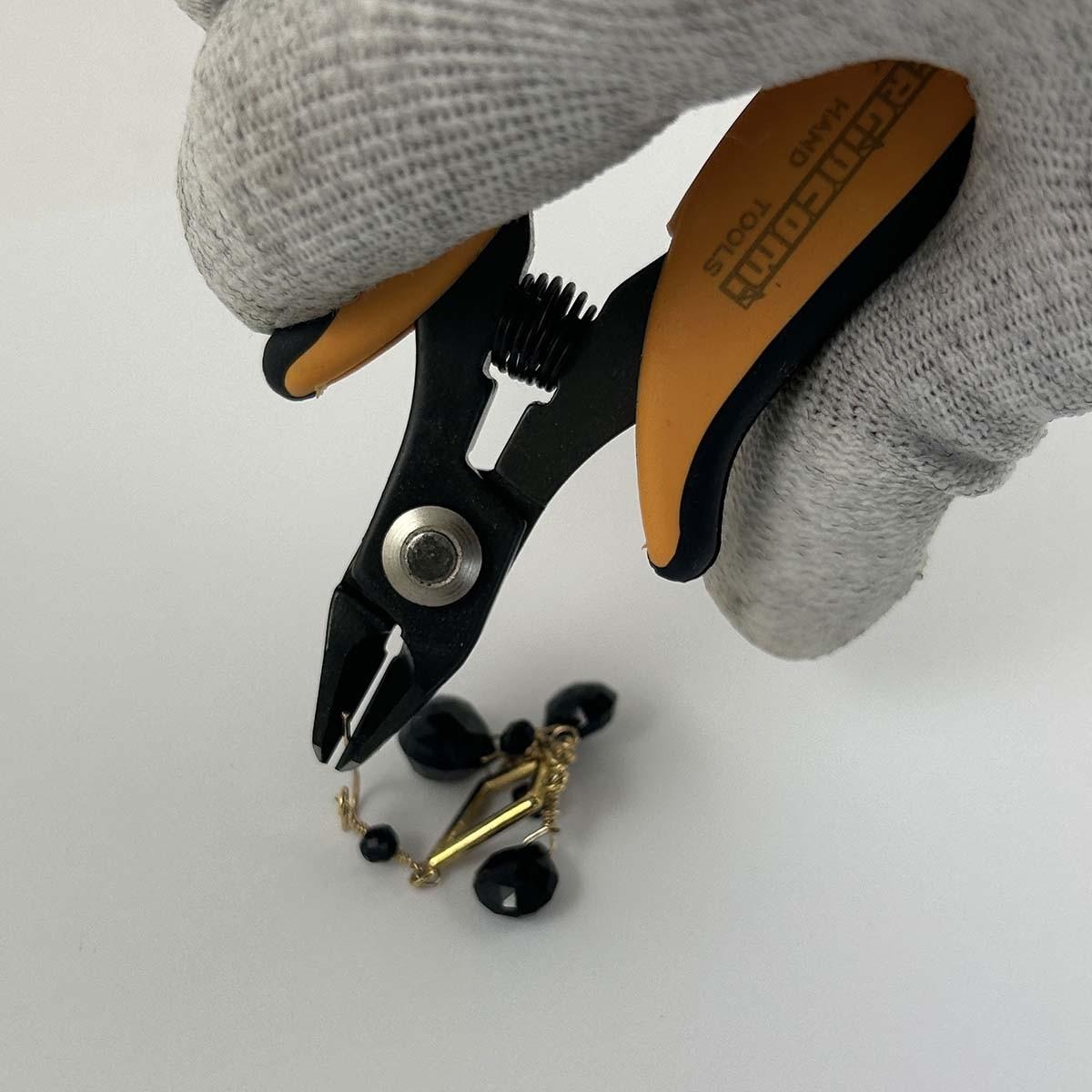 Strong flush cutter