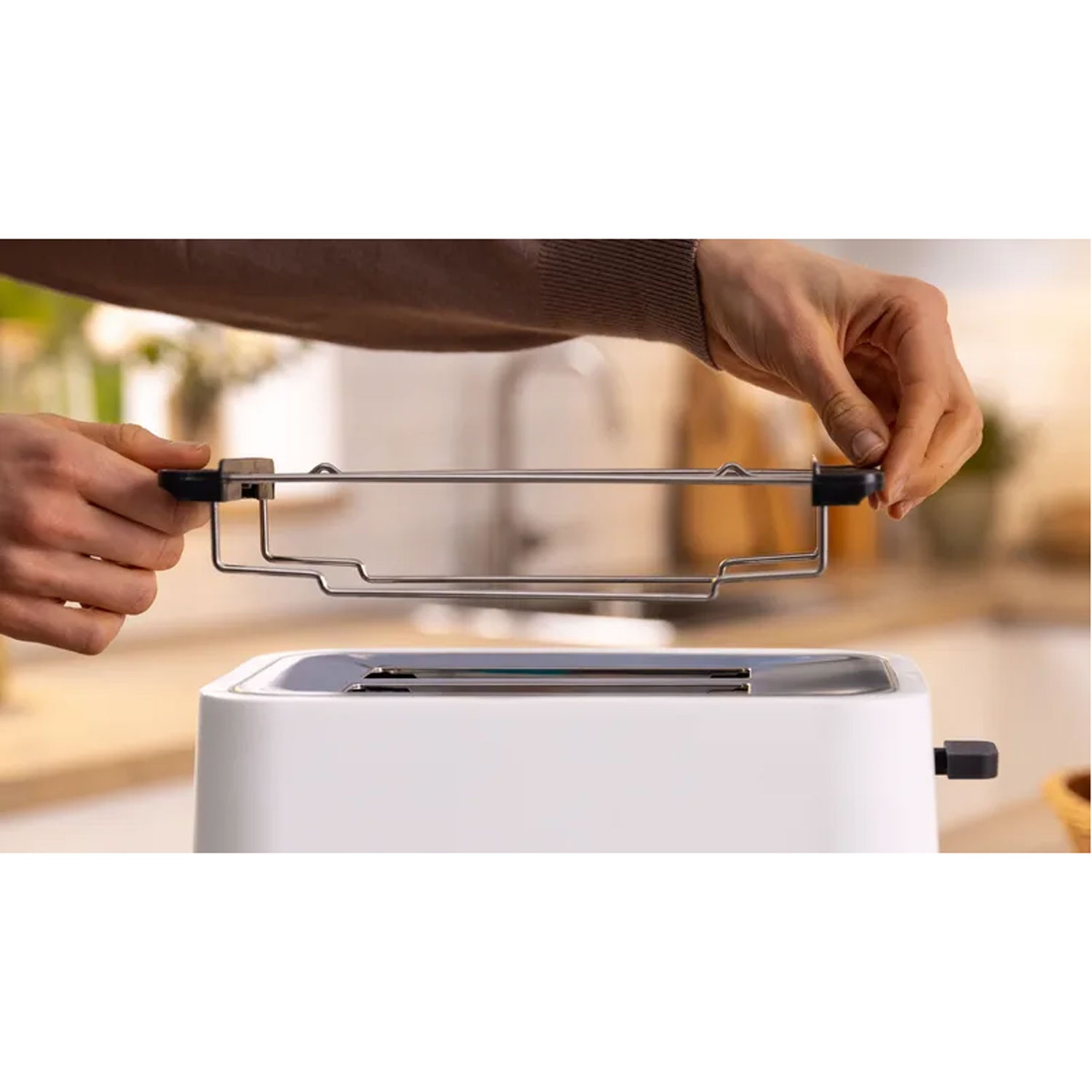 Toaster TAT3M121 White 950W Bagels Function.