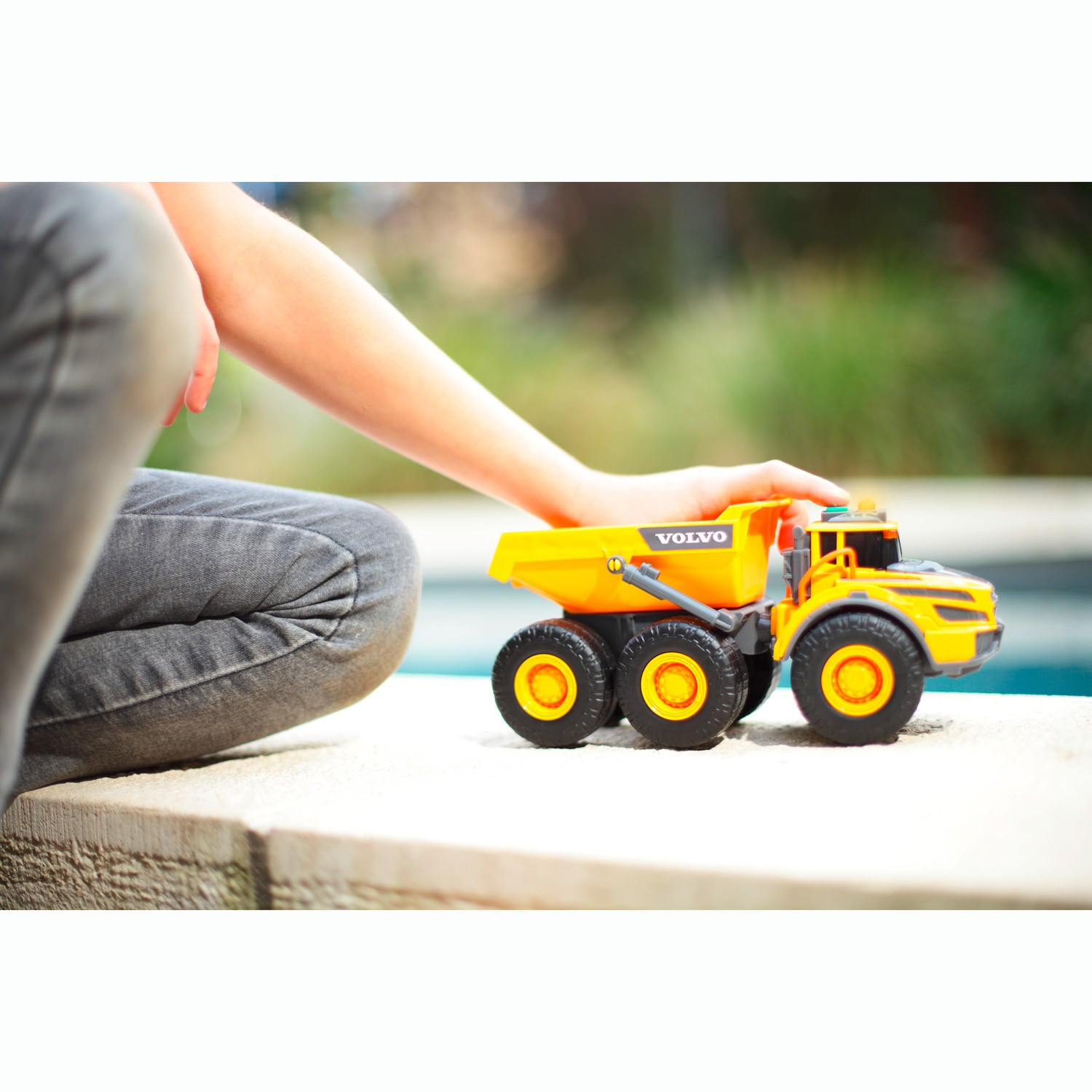 Volvo-Dumper