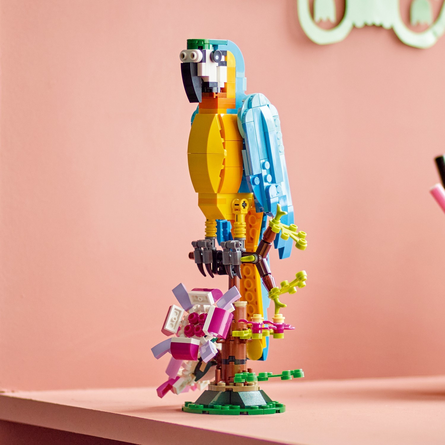 Creator - Exotic Parrot 31136