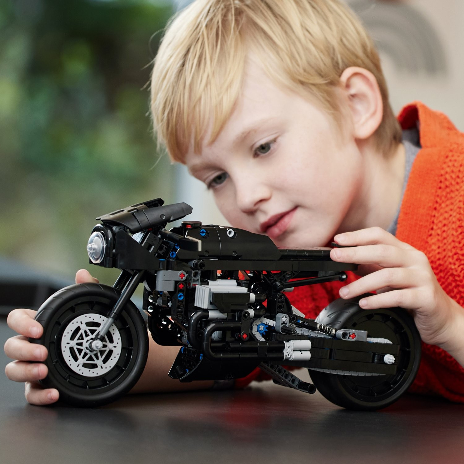 Technic - Batciclo Batman 42155