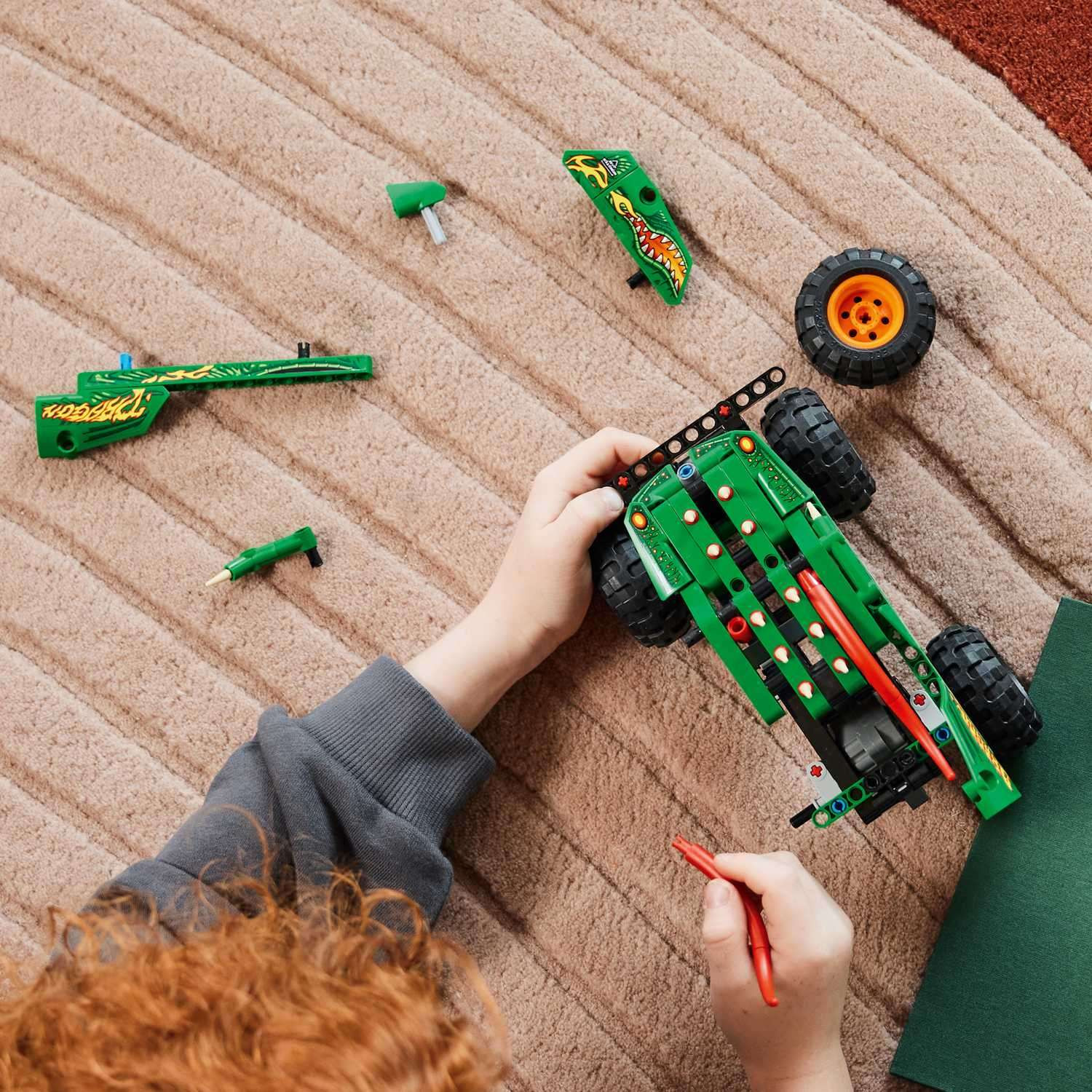 Technique - Monster Jam Dragon 42149