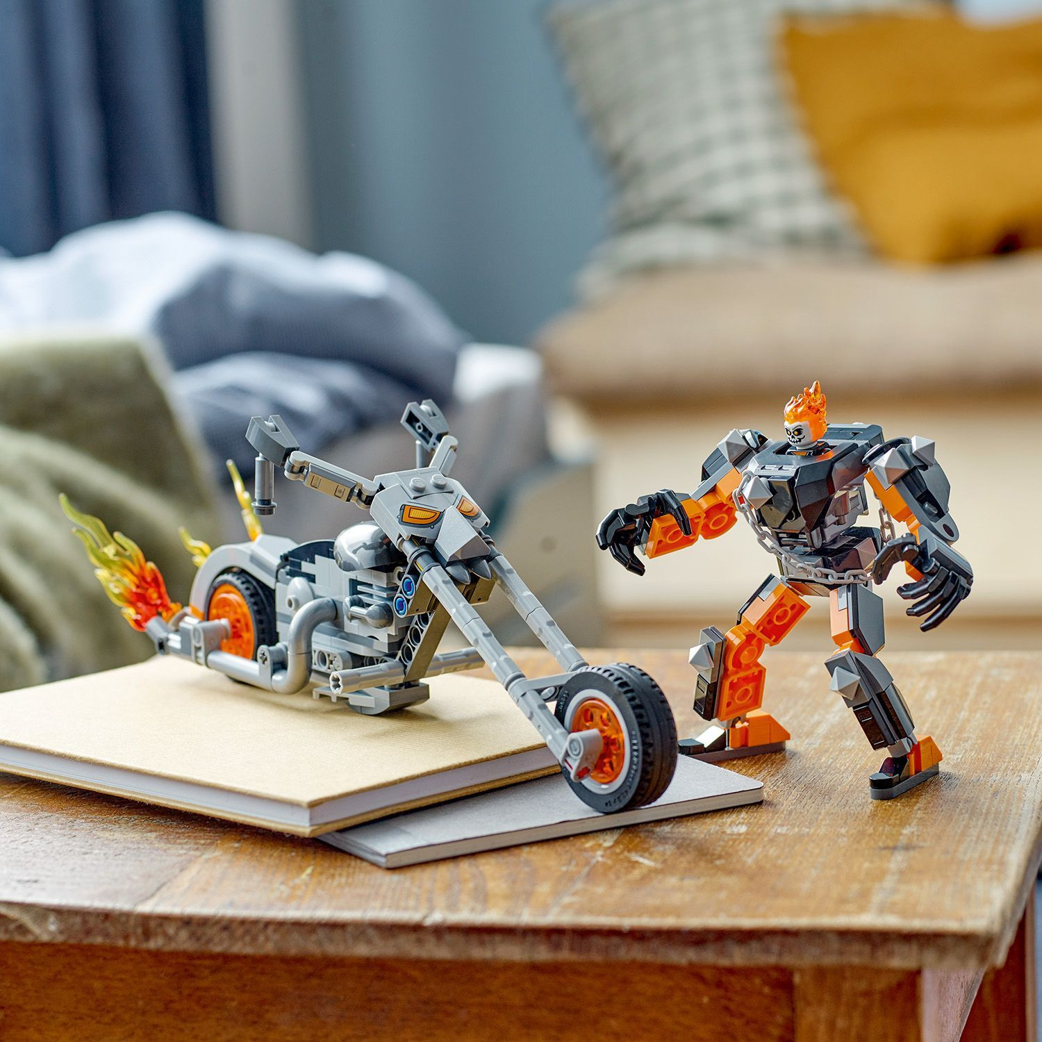 Robô e bicicleta Ghost Rider 76245