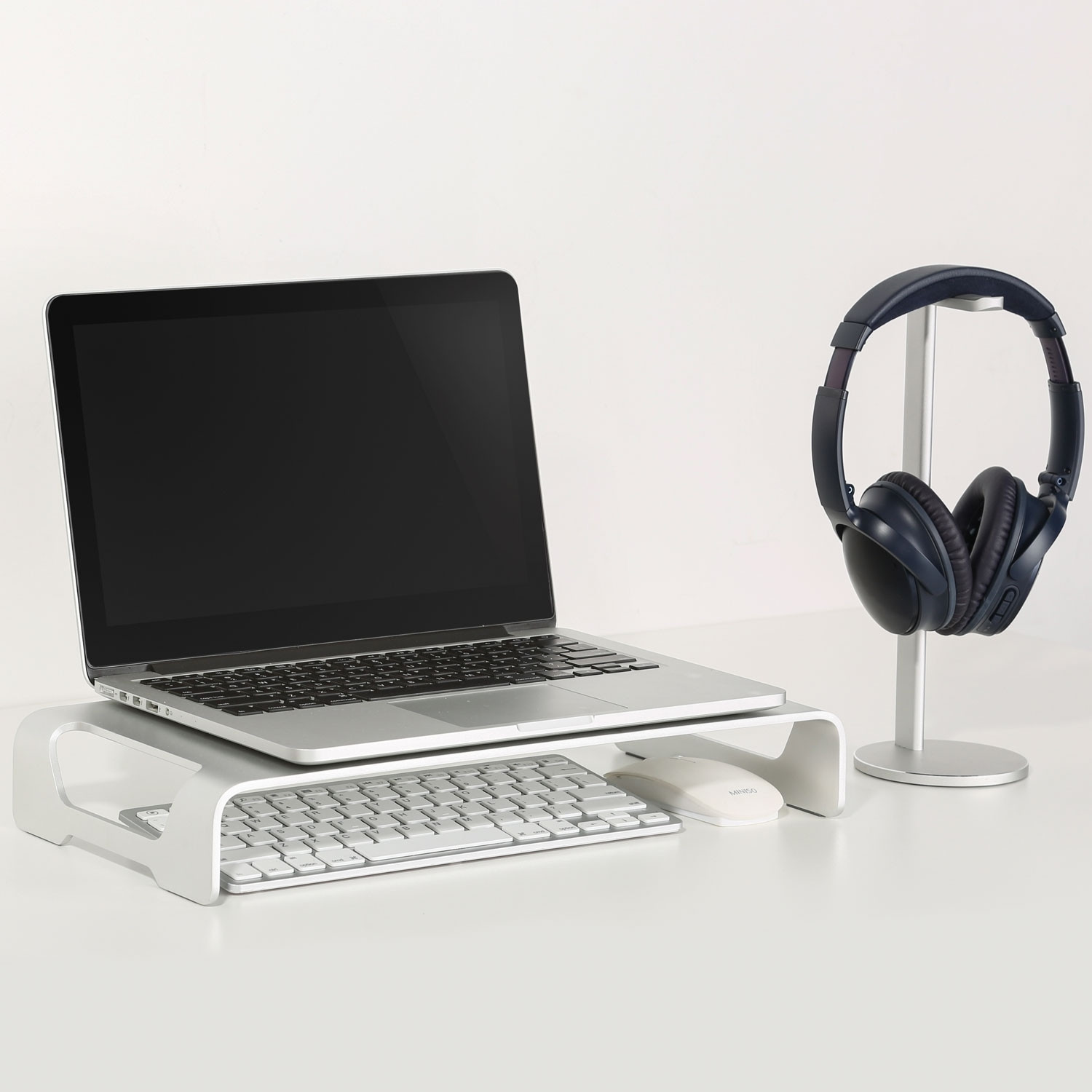 Monitorständer aus Aluminium