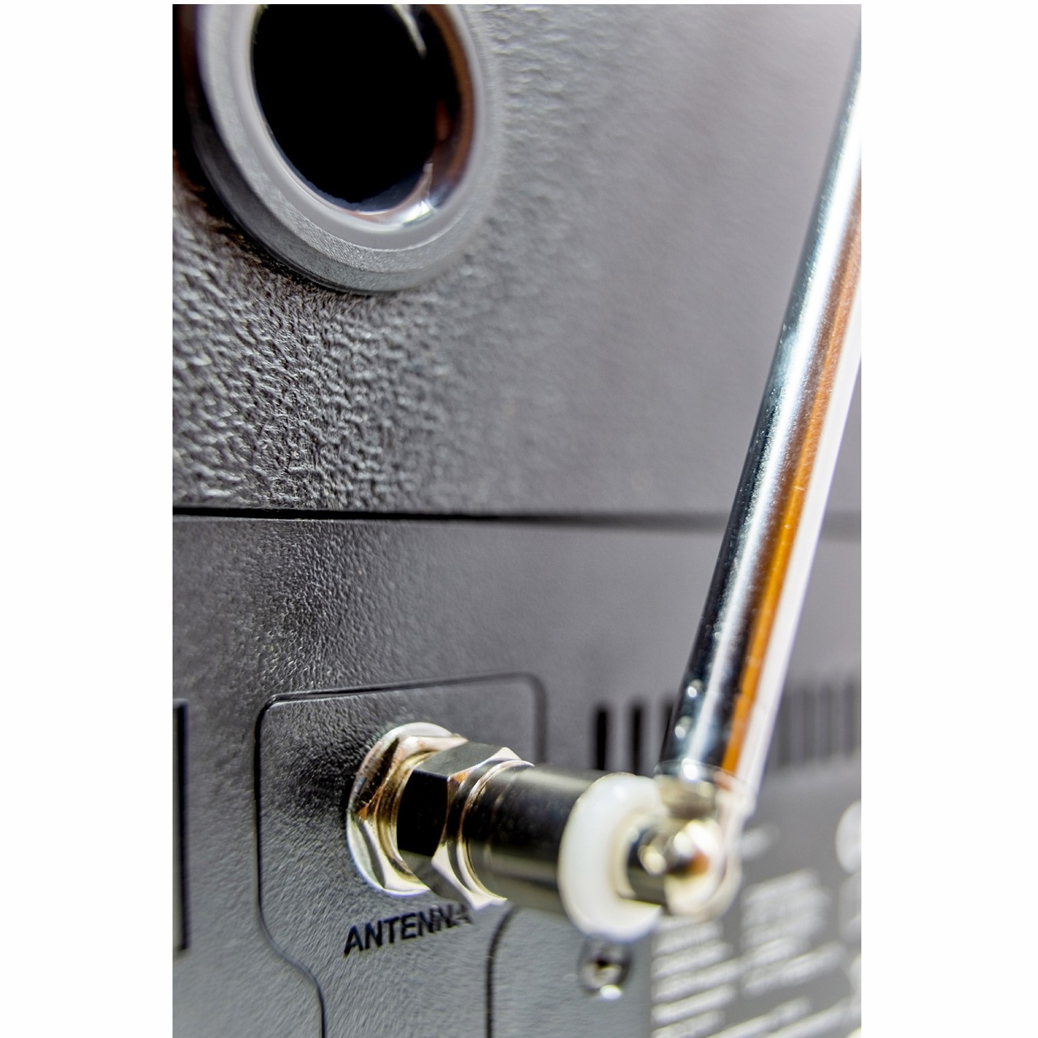 Estéreo BT/CD/USB e rádio