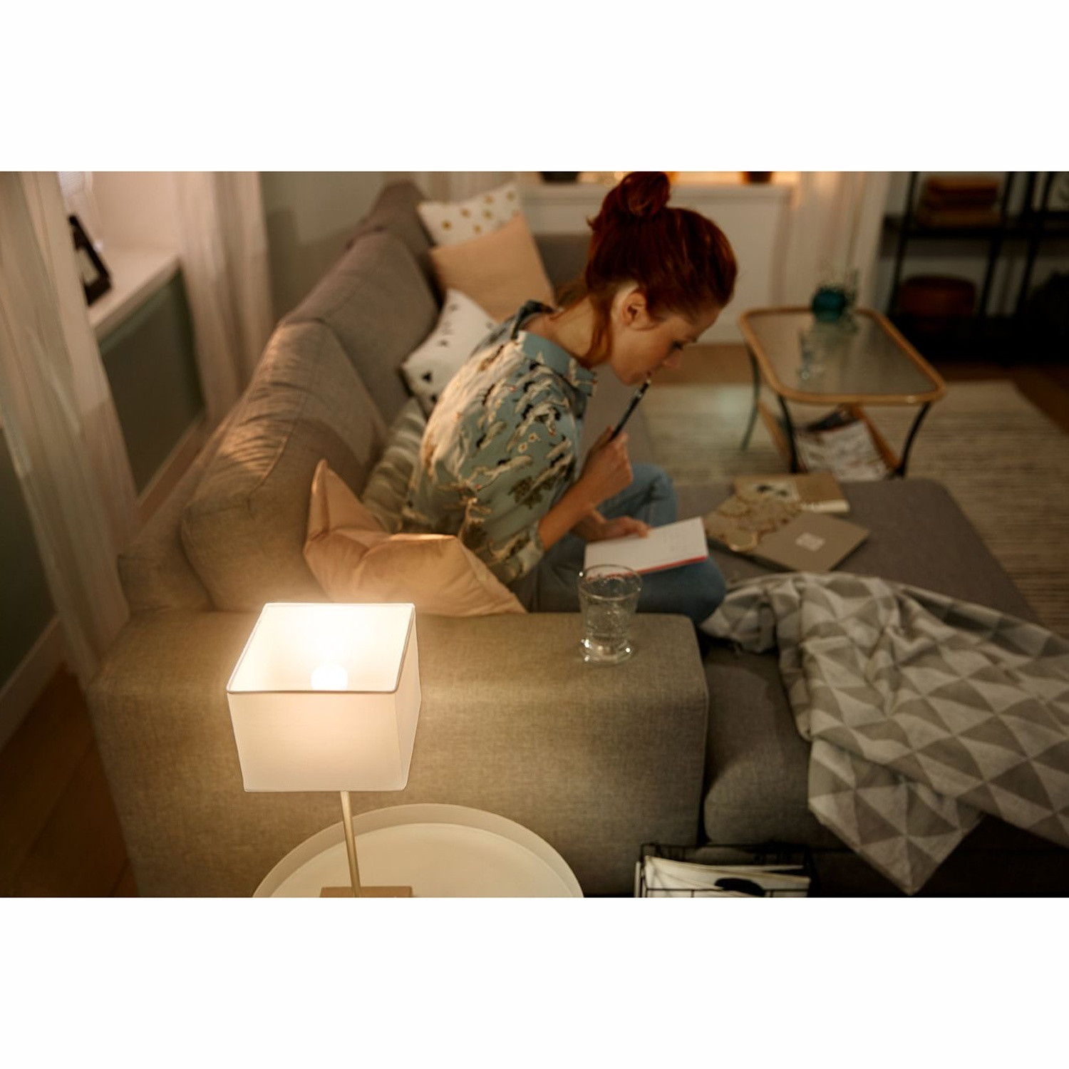 Hue Wit E14 P45 Globe 2-pack