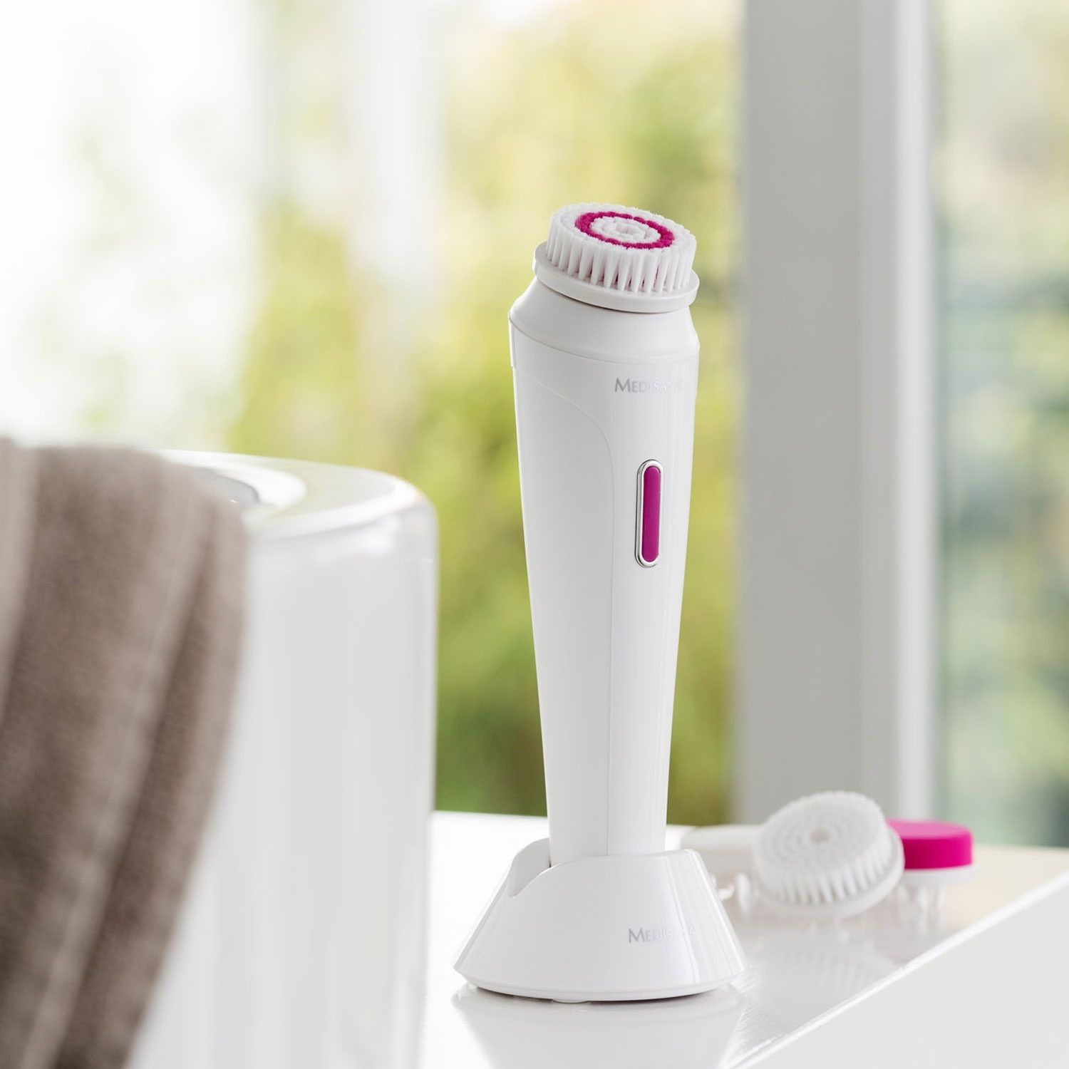 Brosse visage FB 885