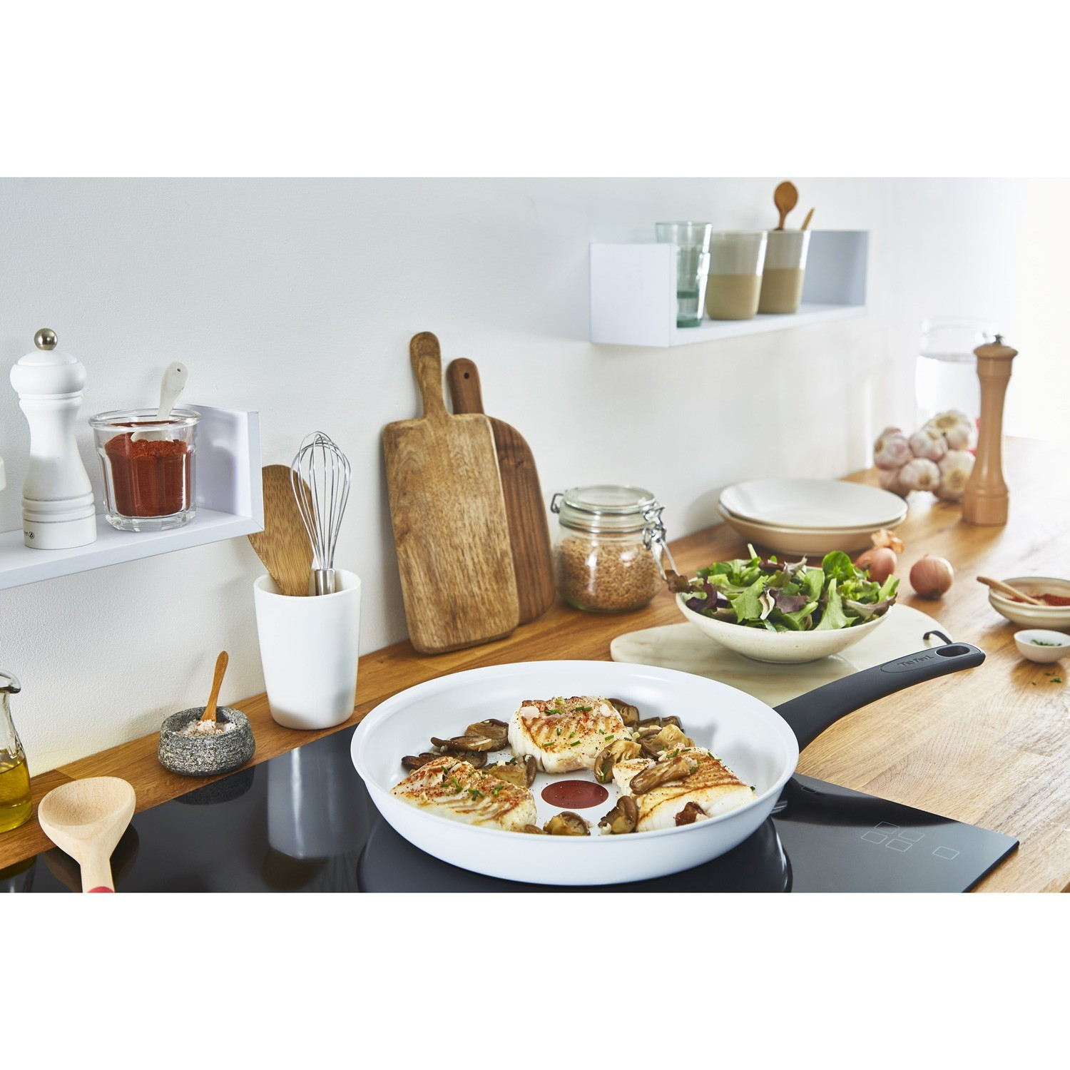 Frying pan 28cm Ceramic control