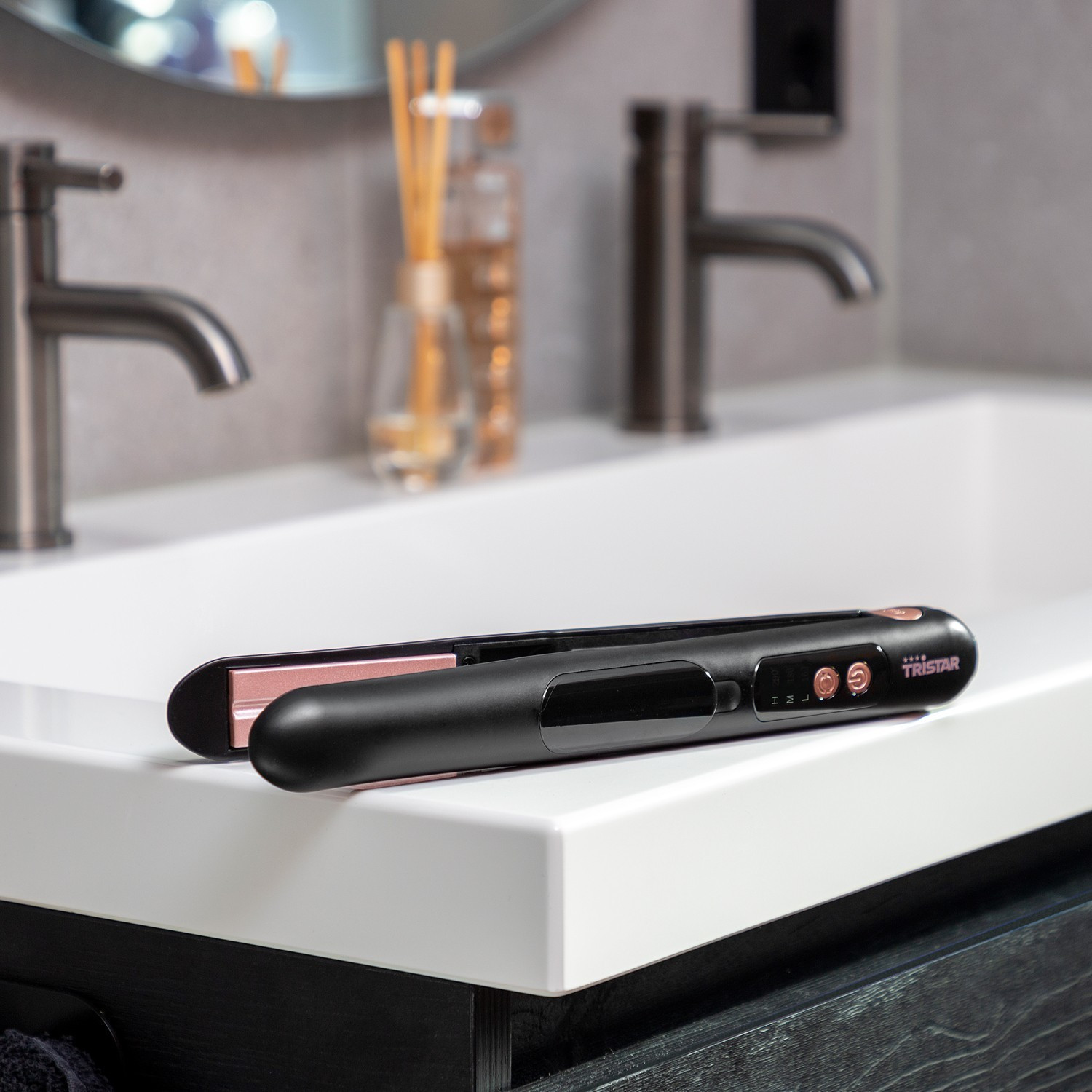 Plancha sin cable HD-2501
