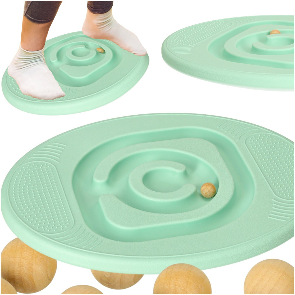 Barra de equilibrio con bolas azules.