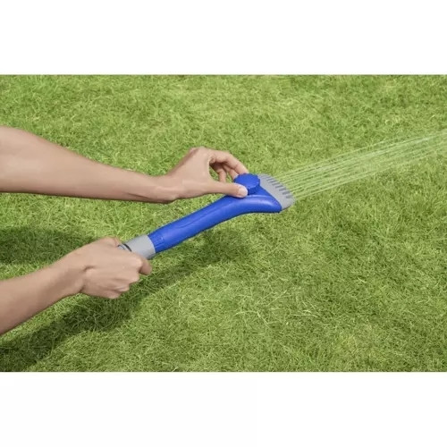 Filter brush with adjustable water jet
