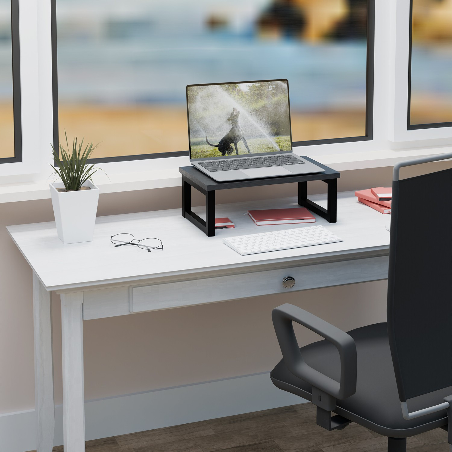 Monitorständer im Industriedesign