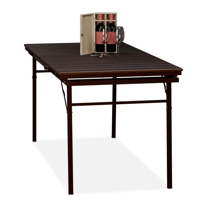 Folding extendable garden table