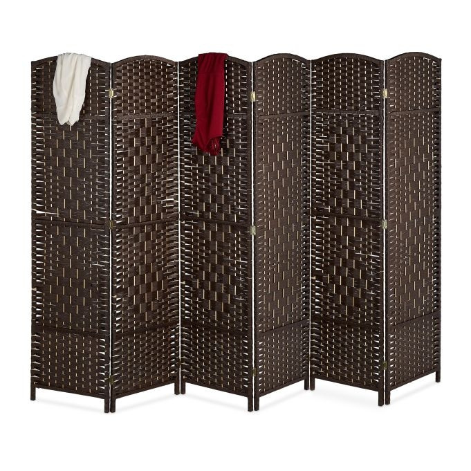 Screen wall with 6 panels