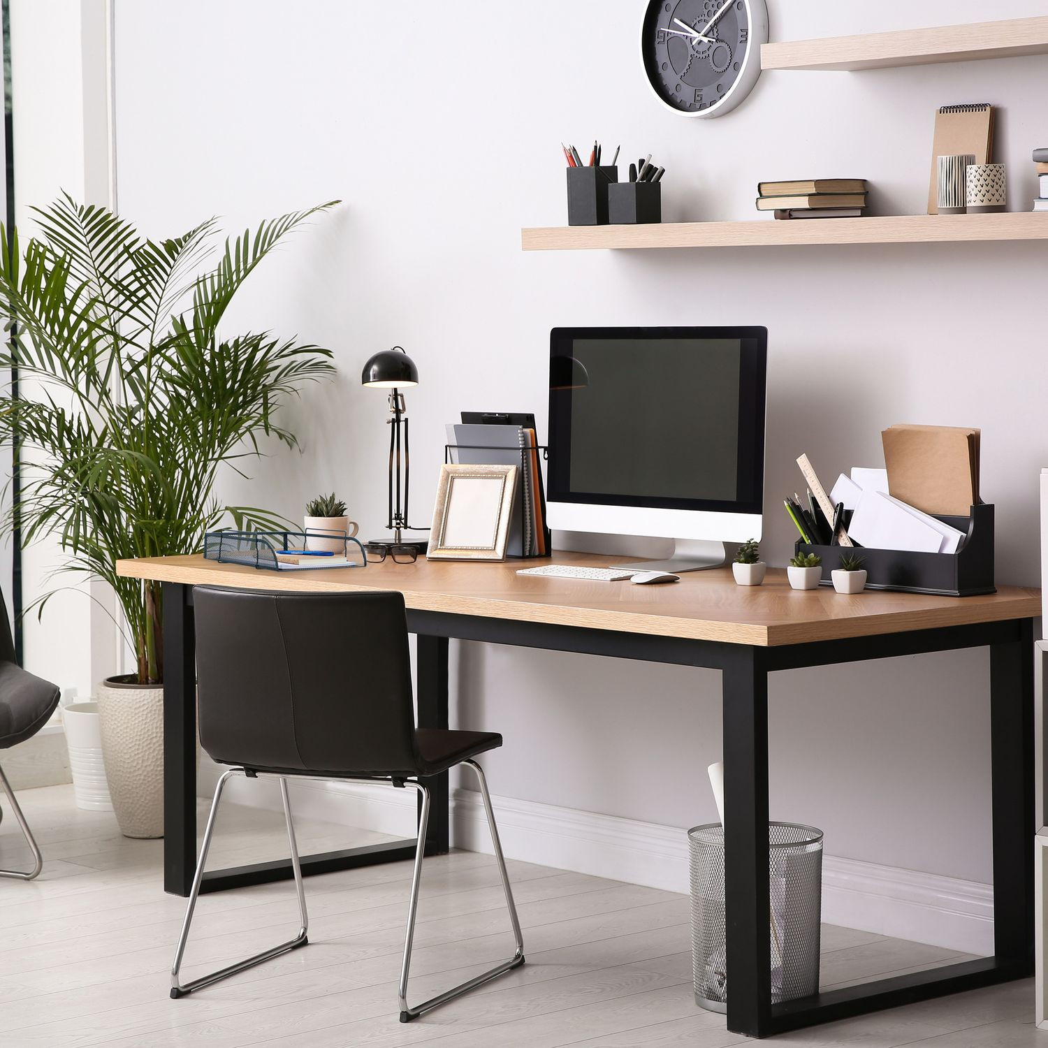 Stackable metal document tray