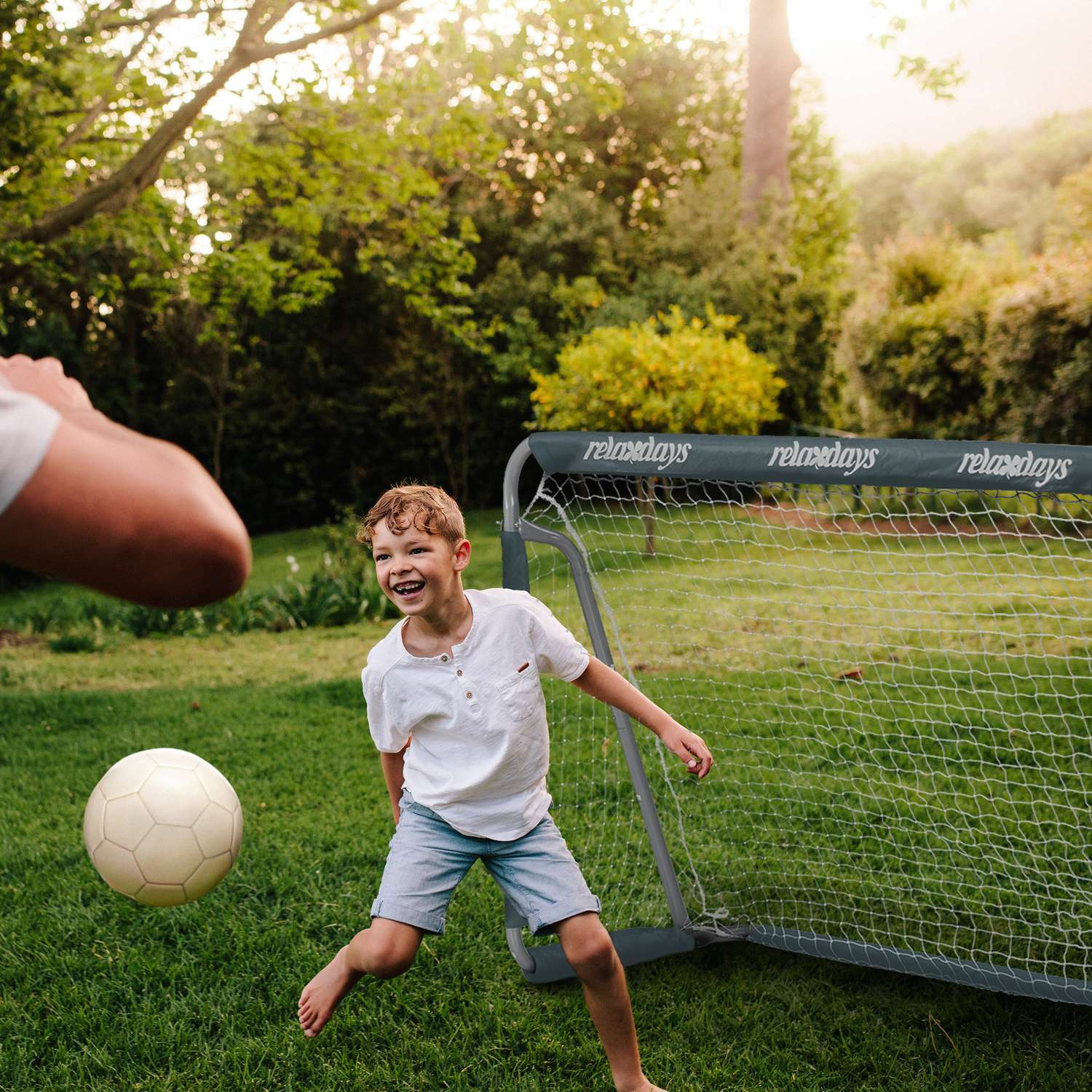 Baliza de futebol em cinza