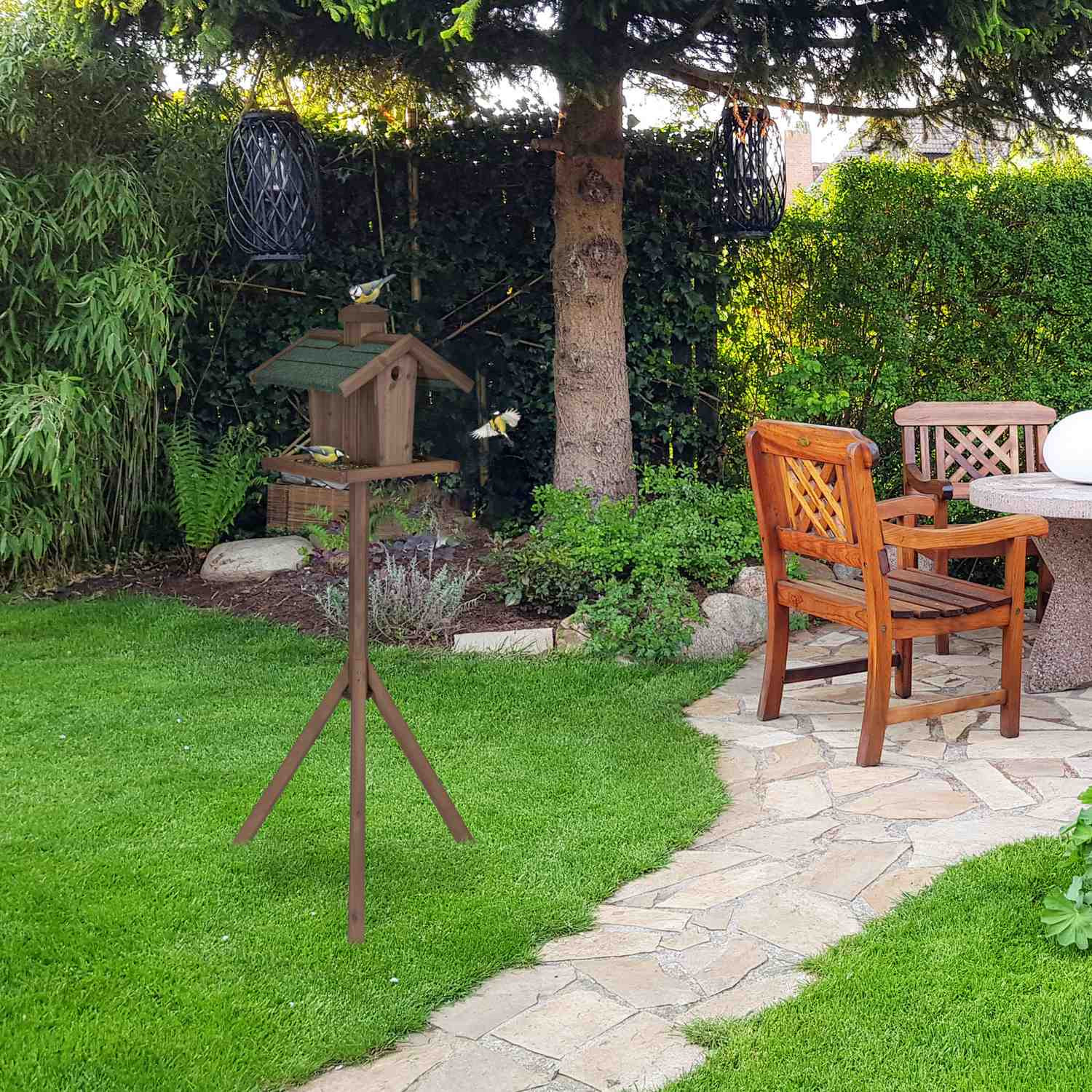 Table à oiseaux marron sur poteau