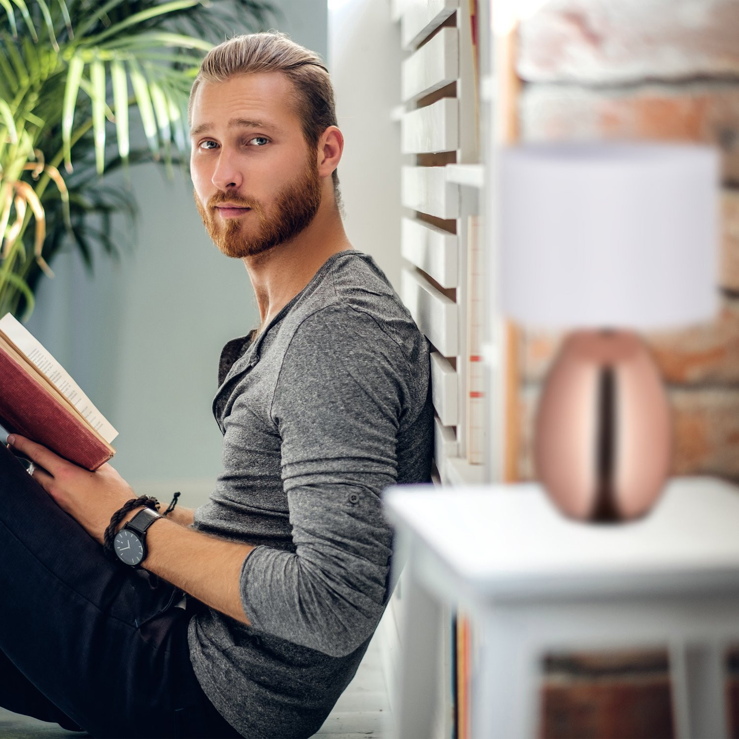 Große Nachttischlampe mit Touchfunktion Kupfer