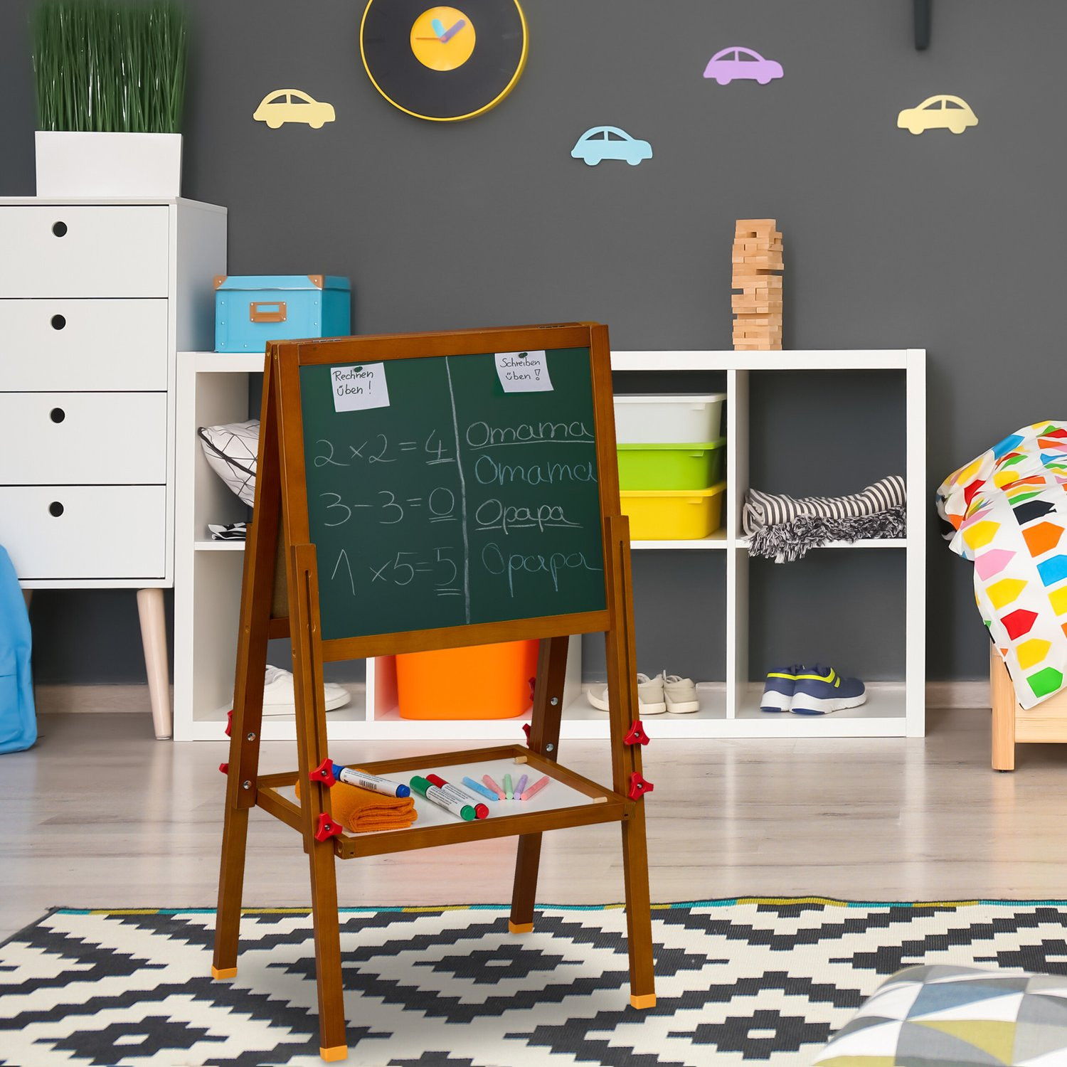 Kindertafel mit Whiteboard