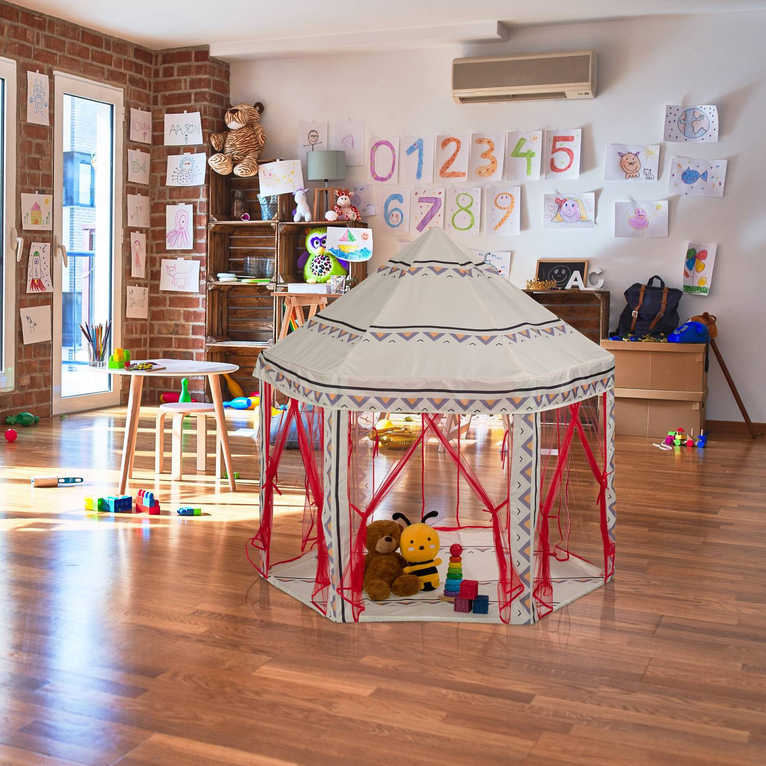 Tienda de juegos hexagonal