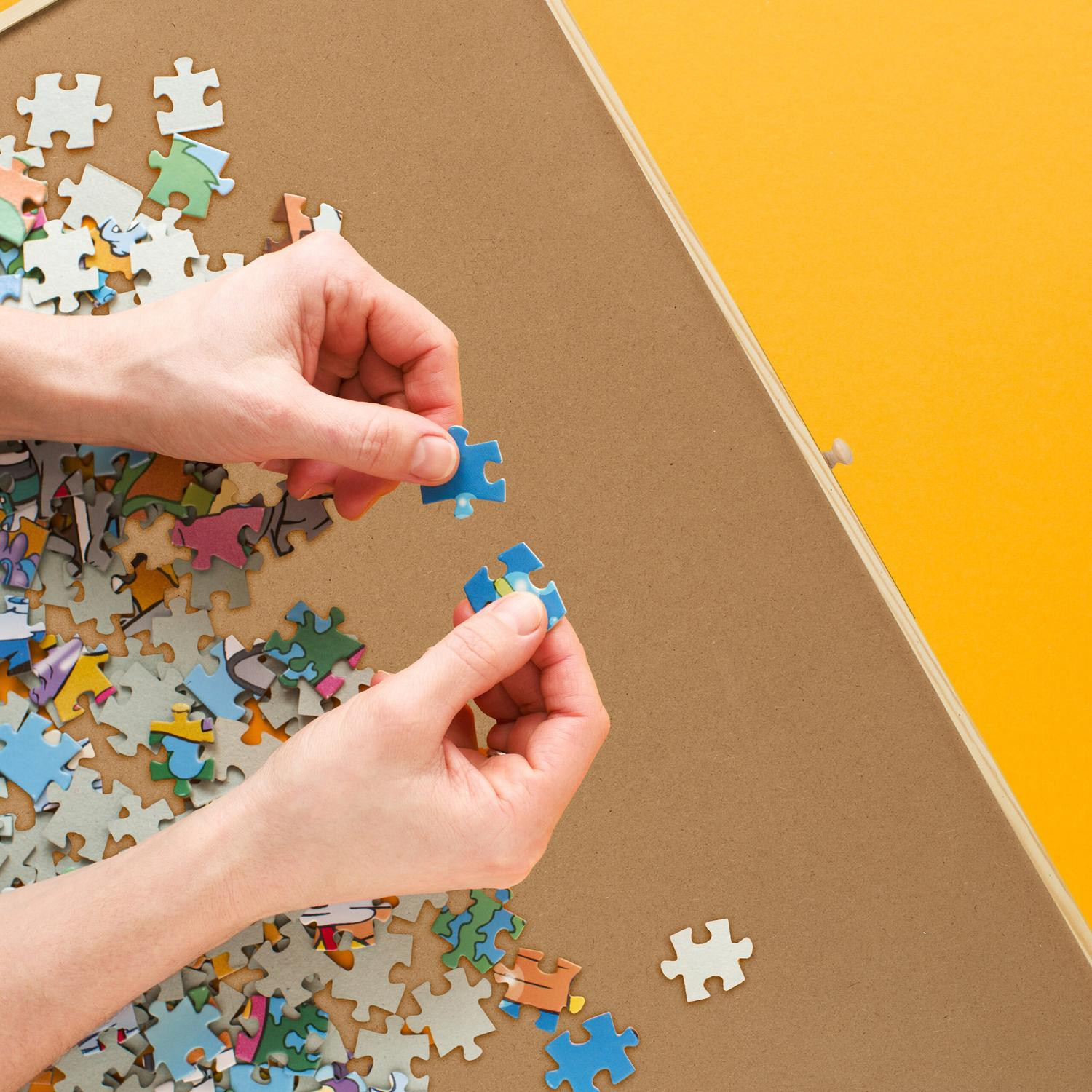 Puzzlebrett mit 6 Schubladen