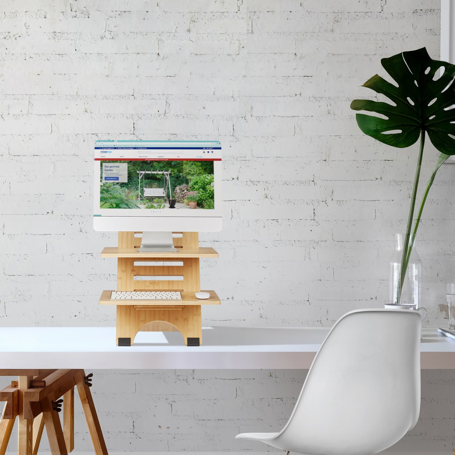 Staand bamboe bureaublad
