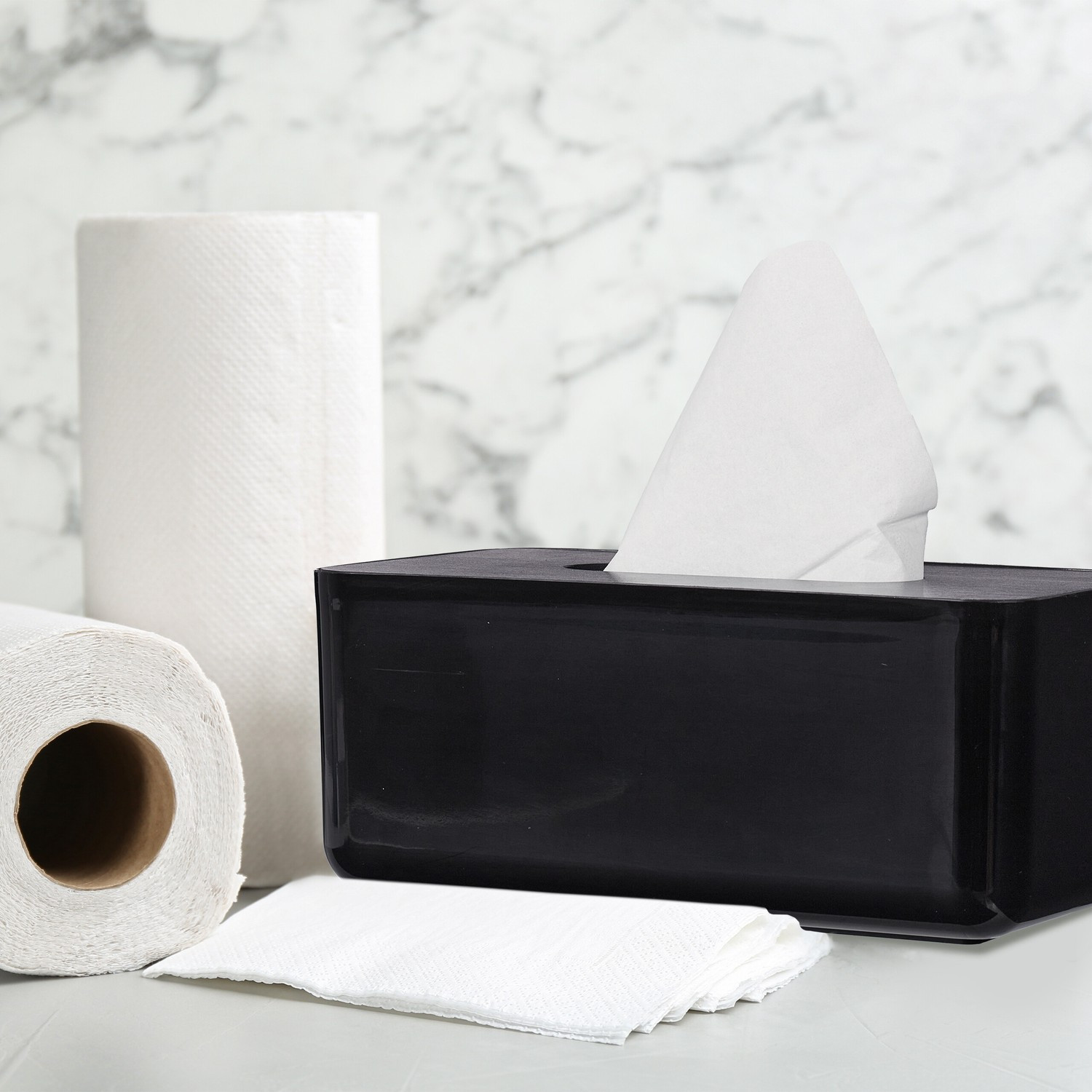 Taschentuchbox mit Bambusdeckel