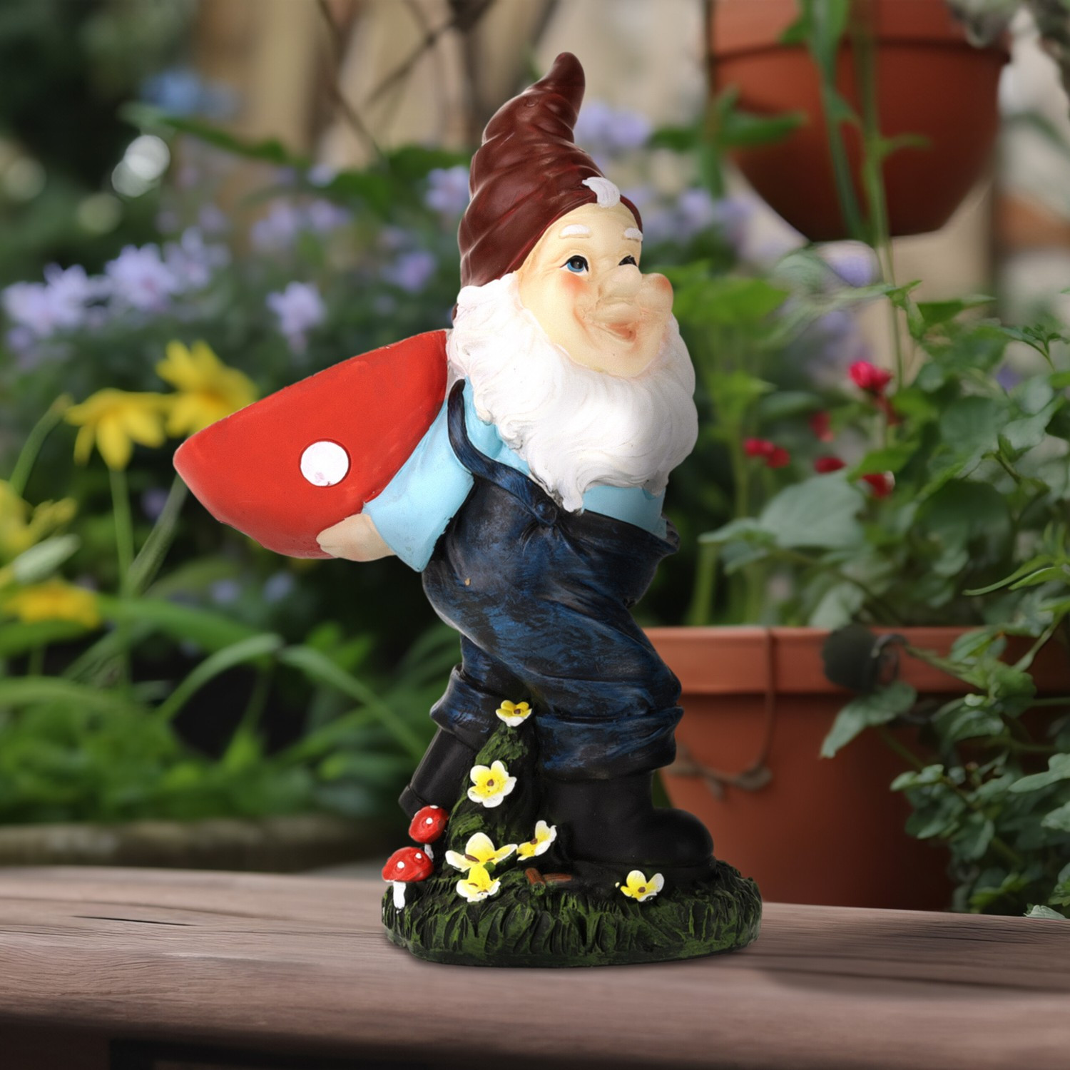 Tuinkabouter met vogelbad