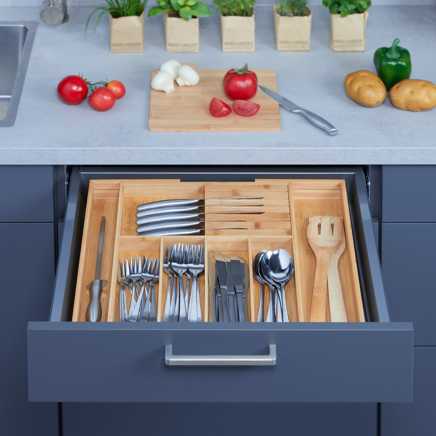 Range-couverts extensible en bambou