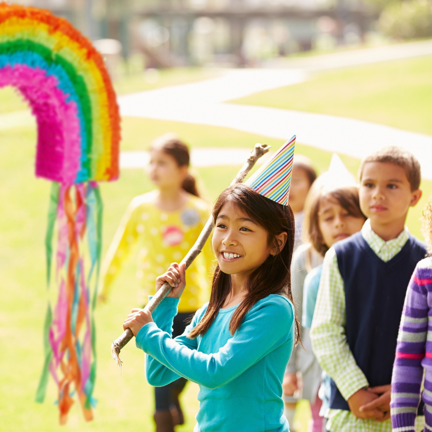 Piñata Regenbogen