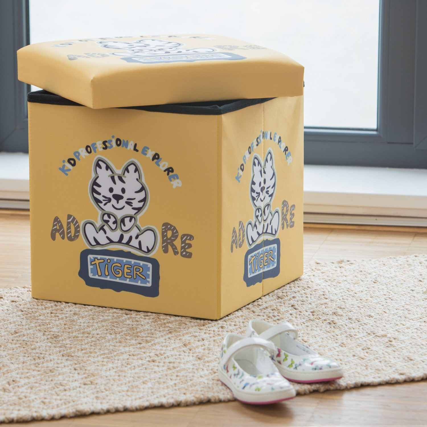 Kinderhocker mit Stauraum