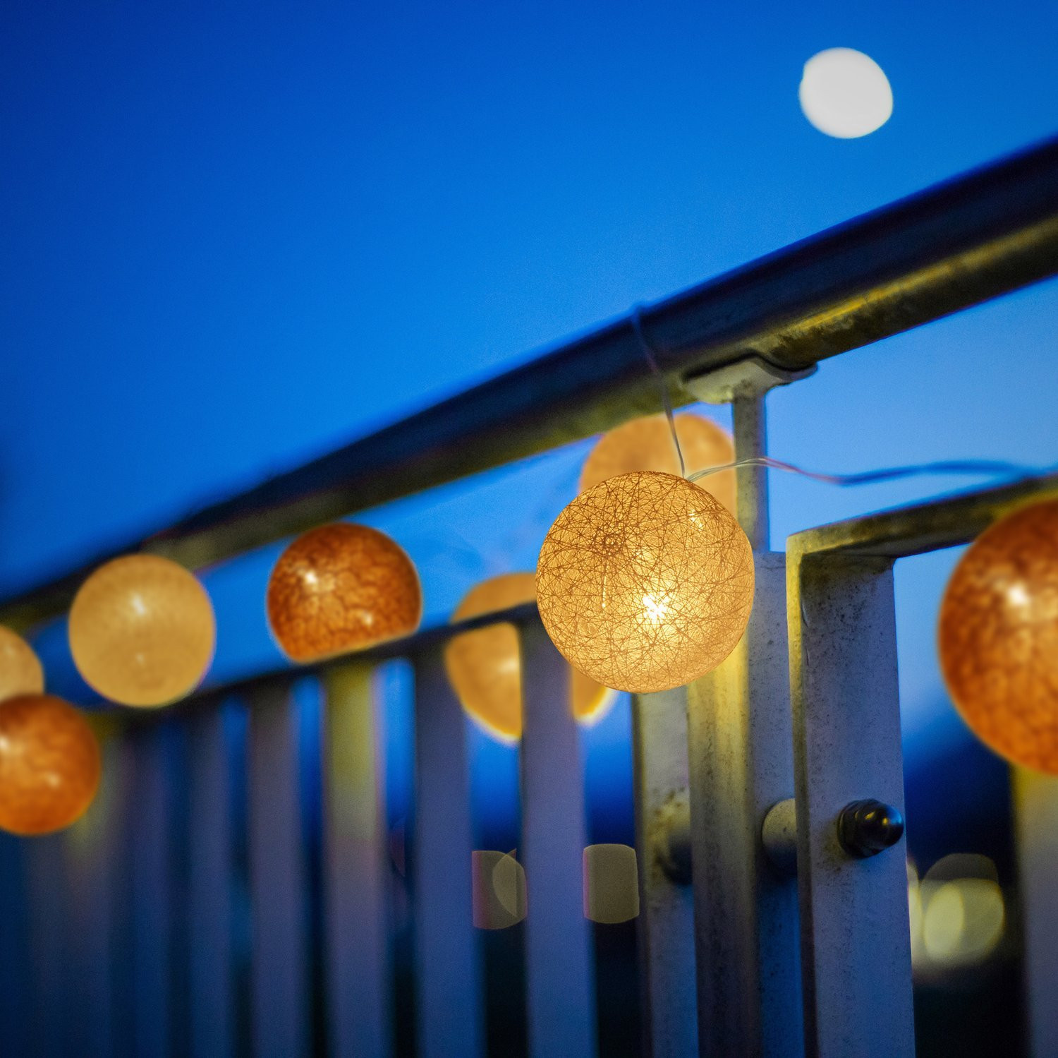 Cadena de luces LED con 20 bolas